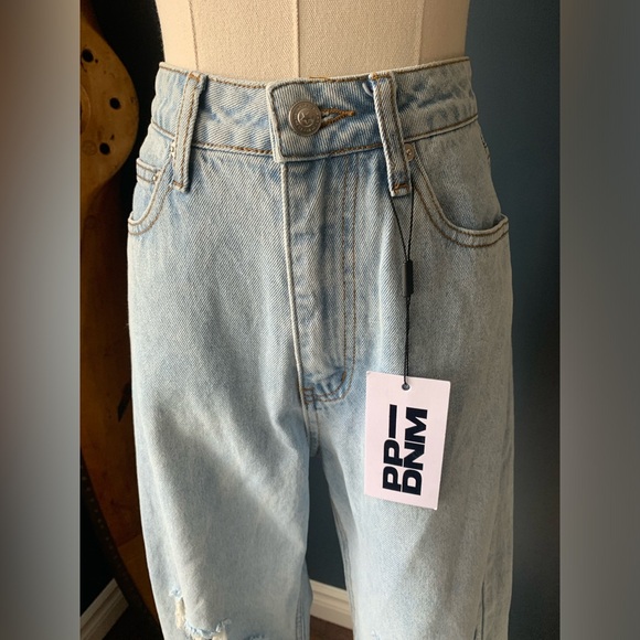 Princess Polly Oxford Mom Jeans. Size 6 - Picture 5 of 11